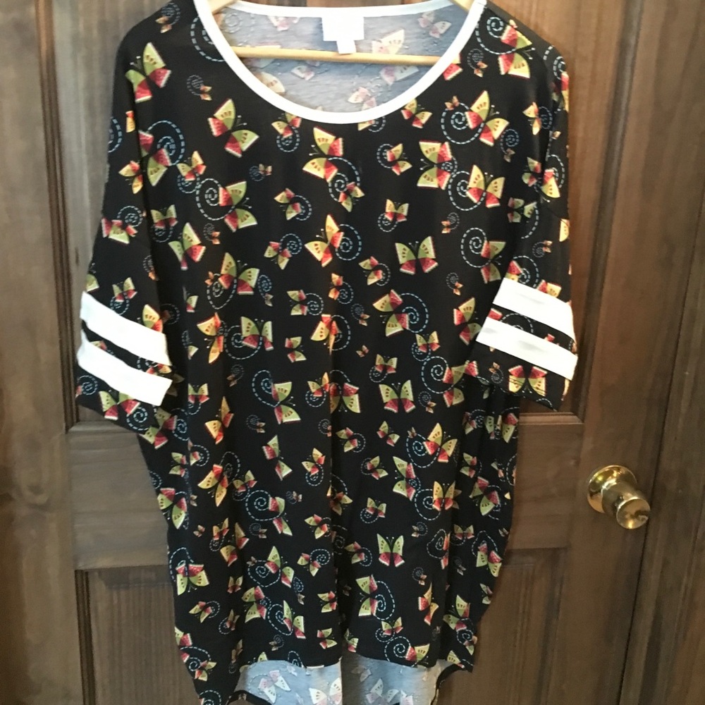 Lularoe Irma medium